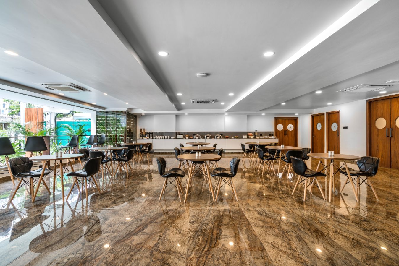 SKYLA_Serviced Apartments  Suites_Hitech City_ Dining Area 4.jpg